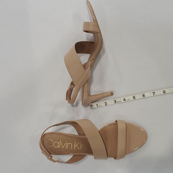 Calvin Klein TAN wide strap sandal - Size 11M - Picture 3 of 8